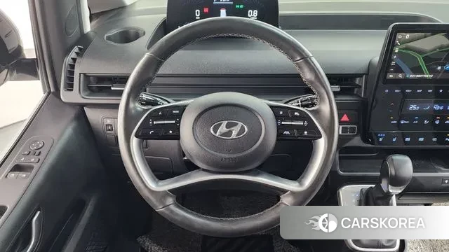 Hyundai Staria 2023 Белый из Кореи, фото 3