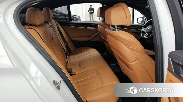 BMW 5 Series (G30) 2020 Белый из Кореи, фото 3
