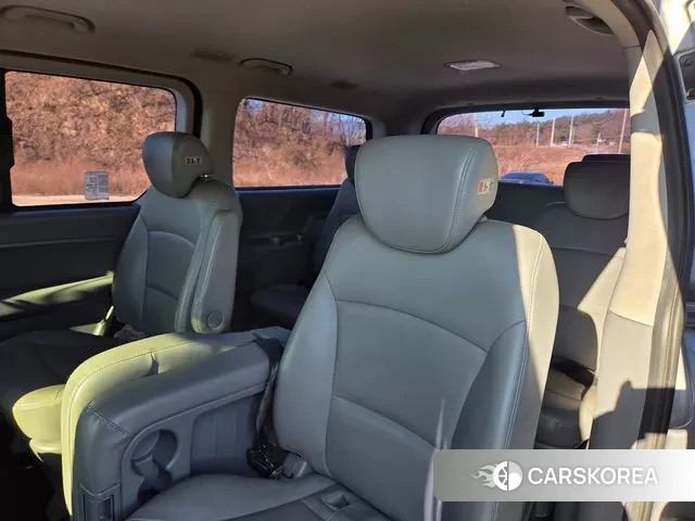 Hyundai The New Grand Starex 2020 Серебристо-серый из Кореи, фото 3