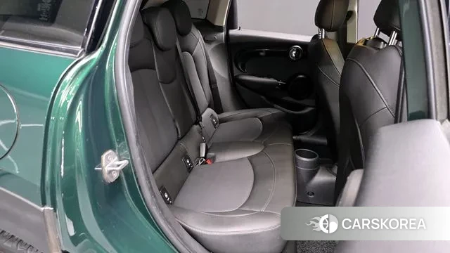 Mini Cooper 2019 Зеленый из Кореи, фото 3