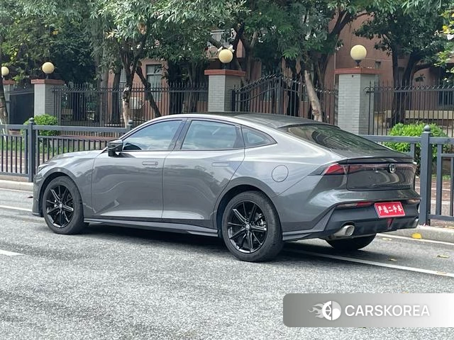 Chang'an UNI-V 2023 Темно-серый из Китая, фото 3