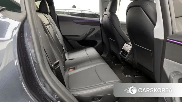 Tesla Model Y 2025 Серый из Кореи, фото 3