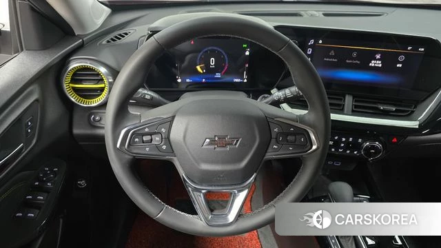 Chevrolet (GM Daewoo) Trax Crossover 2023 Красный из Кореи, фото 3