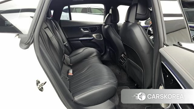 Mercedes-Benz EQE V295 2023 Белый из Кореи, фото 3