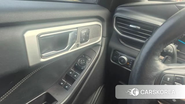 Ford Explorer 6th Generation 2019 Белый из Кореи, фото 3