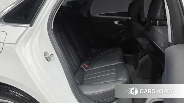 Audi A4 (B9) 2018 Белый из Кореи, фото 3