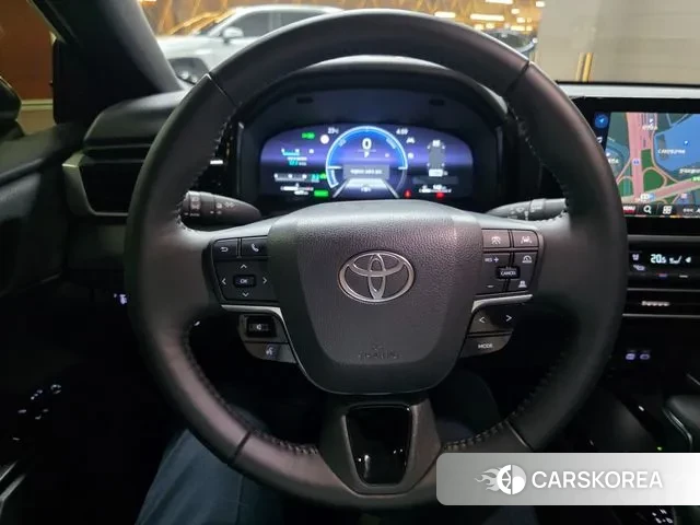 Toyota Camry (XV80) 2025 Цвет тростника из Кореи, фото 3