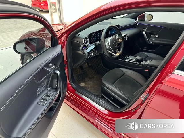Mercedes-Benz Class A 2021 Красный из Китая, фото 3