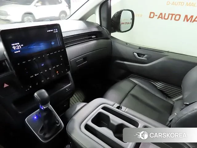 Hyundai Staria 2024 Серый из Кореи, фото 3