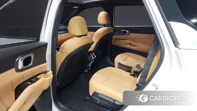 Kia Sorento 4th Generation 2023 Белый из Кореи, фото 3