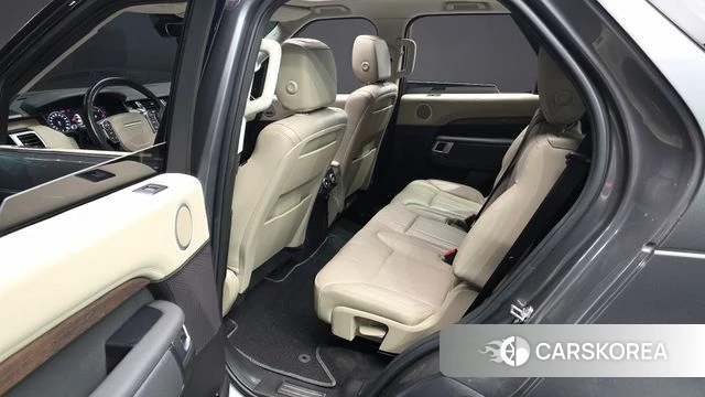 Land Rover Discovery 5 2018 Серый из Кореи, фото 3
