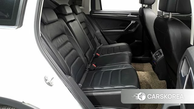 Volkswagen Tiguan second Generation 2022 Белый из Кореи, фото 3