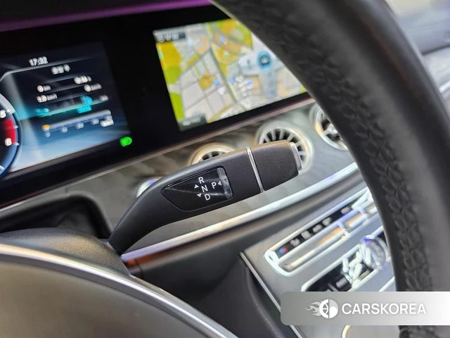 Mercedes-Benz E-Class W213 2018 Черный из Кореи, фото 3
