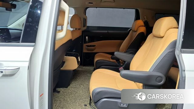 Kia Carnival 4th generation 2023 Белый из Кореи, фото 3