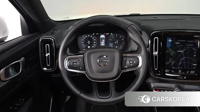 Volvo XC40 2021 Белый из Кореи, фото 3