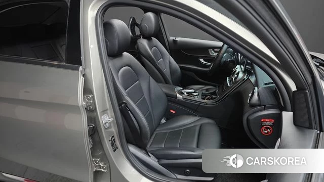 Mercedes-Benz C-Class W205 2020 Песочный из Кореи, фото 3