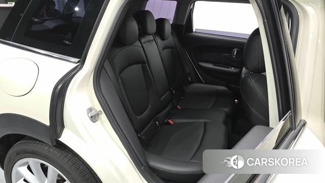 Mini Cooper D Clubman 2019 Жемчужный цвет из Кореи, фото 3