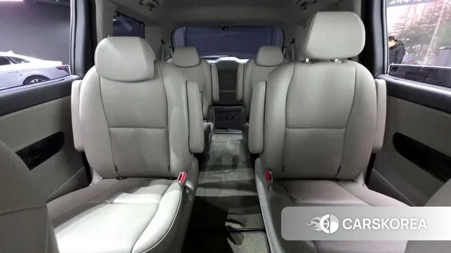 Kia The New Carnival 2018 Серый из Кореи, фото 3