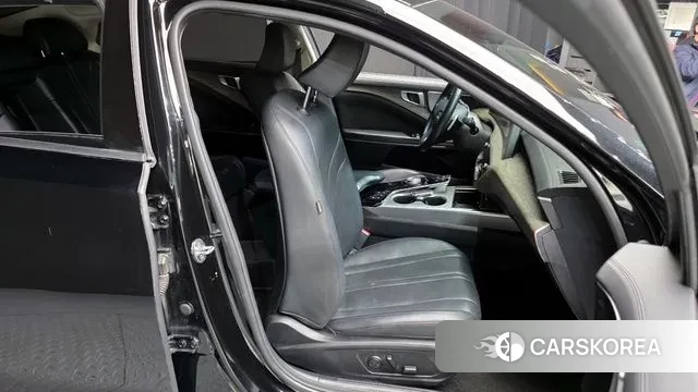 Kia K8 2022 Черный из Кореи, фото 3