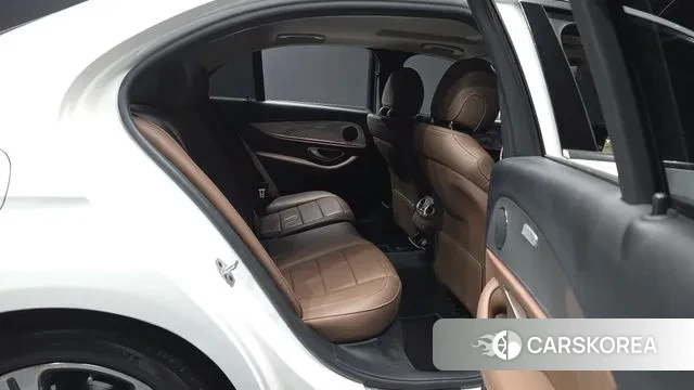 Mercedes-Benz E-Class W213 2019 Белый из Кореи, фото 3