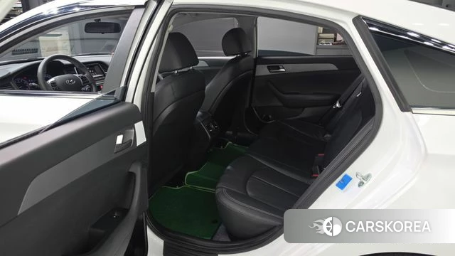 Hyundai Sonata New Rise 2022 Белый из Кореи, фото 3