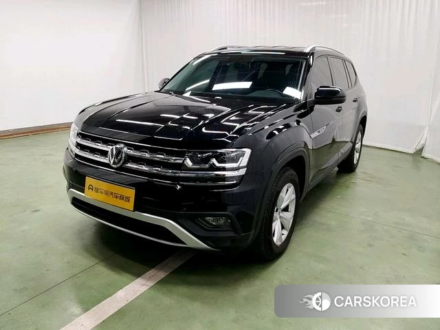 Volkswagen Tourang 2022 Черный из Китая, фото 3