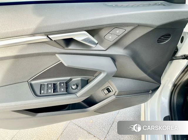 Audi A3 2023 Белый из Китая, фото 3