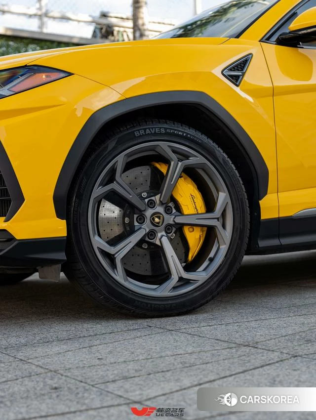 Lamborghini Urus 2023 Желтый из Китая, фото 3