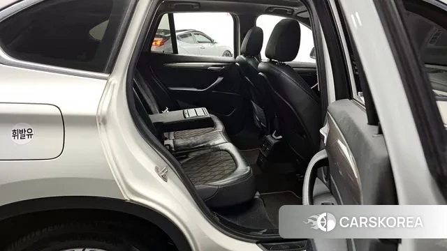 BMW X1 (F48) 2021 Белый из Кореи, фото 3