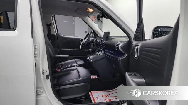 Hyundai Casper 2022 Белый из Кореи, фото 3