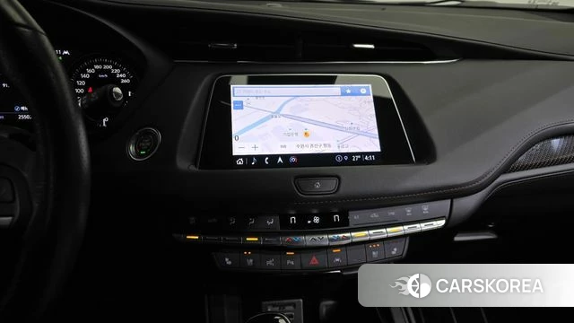 Cadillac XT4 2023 Черный из Кореи, фото 3