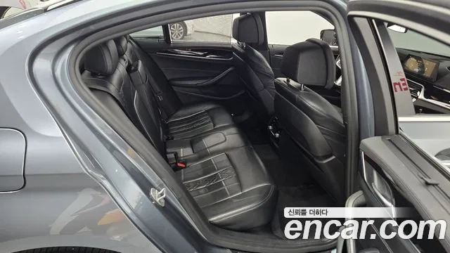 BMW 5 Series (G30) 2018 Серый из Кореи, фото 3