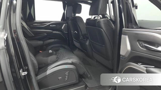Cadillac Escalade 5th Generation 2021 Черный из Кореи, фото 3
