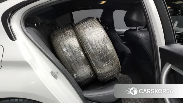 BMW 3 Series (F30) 2018 Белый из Кореи, фото 3