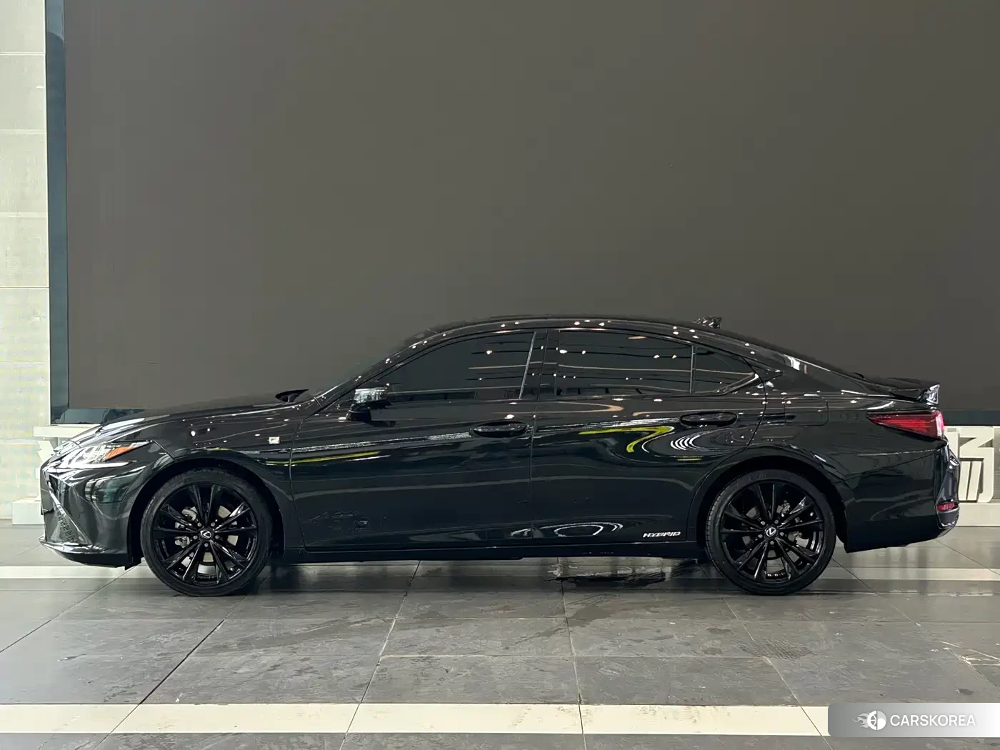Lexus ES 2022 Черный из Китая, фото 3