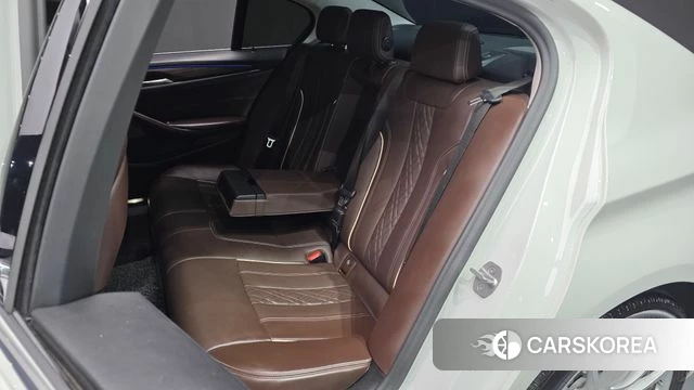 BMW 5 Series (G30) 2020 Белый из Кореи, фото 3