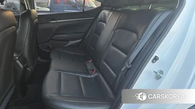 Hyundai Avante AD 2018 Белый из Кореи, фото 3