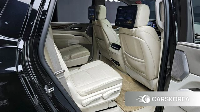 Cadillac Escalade 5th Generation 2022 Черный из Кореи, фото 3