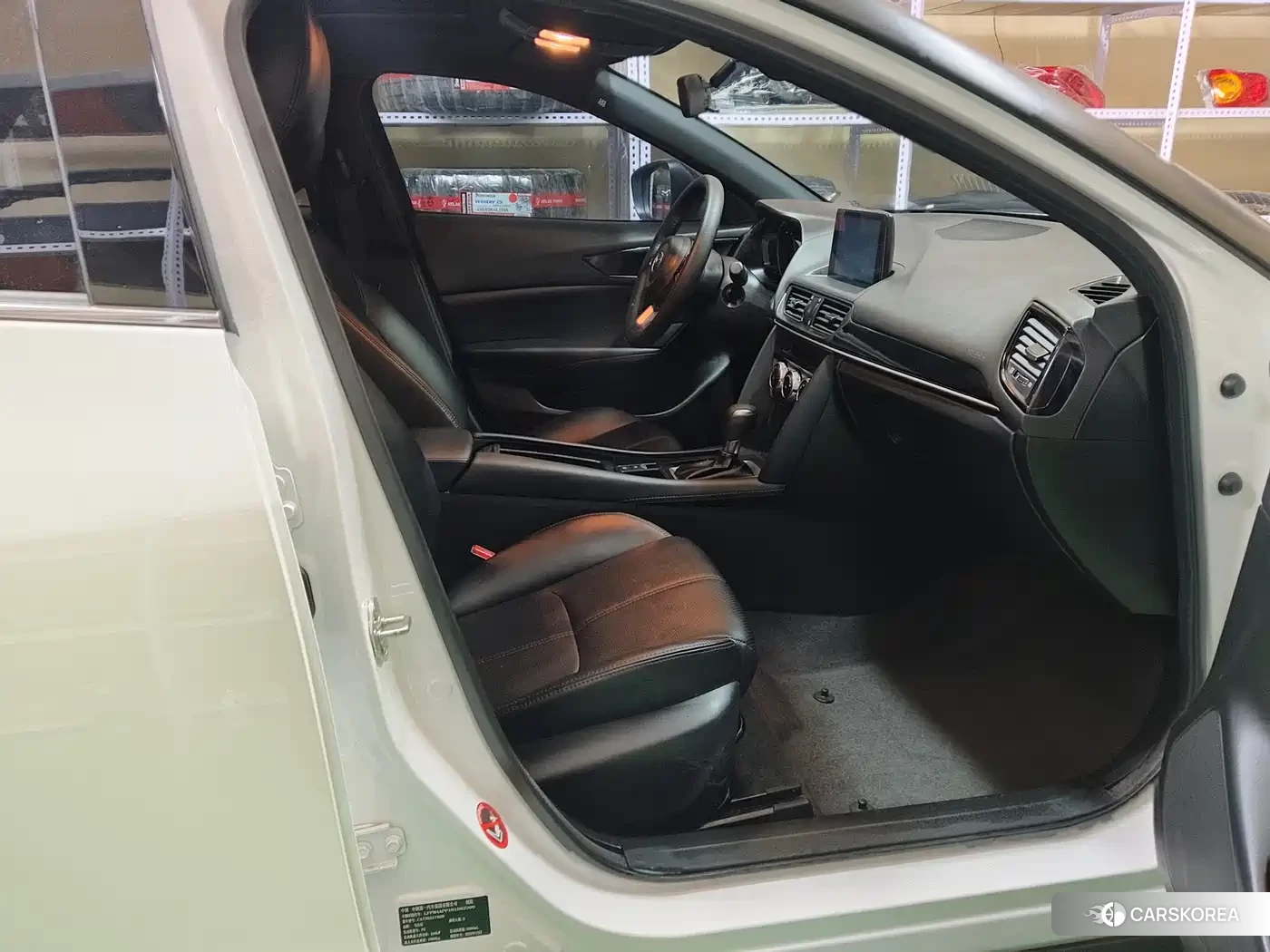 Mazda CX-4 2023 Белый из Китая, фото 3