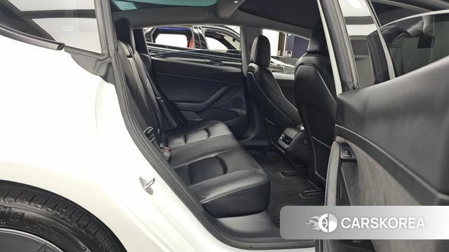 Tesla Model 3 2022 Белый из Кореи, фото 3