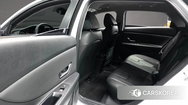 Hyundai Avante (CN7) 2023 Белый из Кореи, фото 3