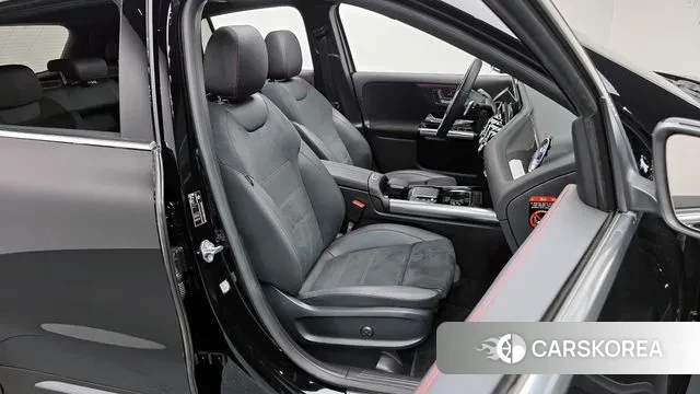 Mercedes-Benz GLA - Class H247 2023 Черный из Кореи, фото 3