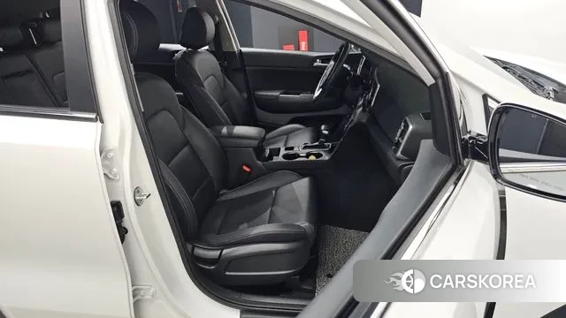 Kia Sportage 4th Generation 2018 Белый из Кореи, фото 3