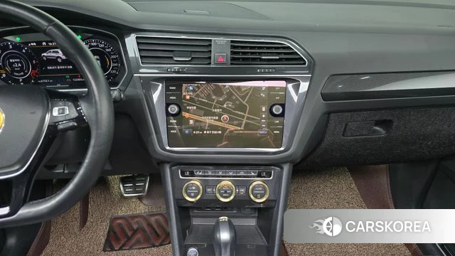 Volkswagen Tiguan second Generation 2018 Серый из Кореи, фото 3