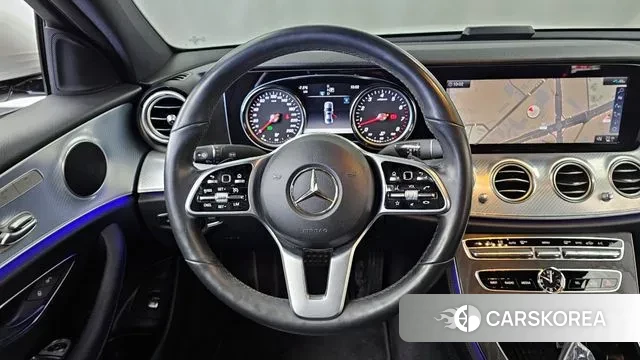 Mercedes-Benz E-Class W213 2019 Белый из Кореи, фото 3
