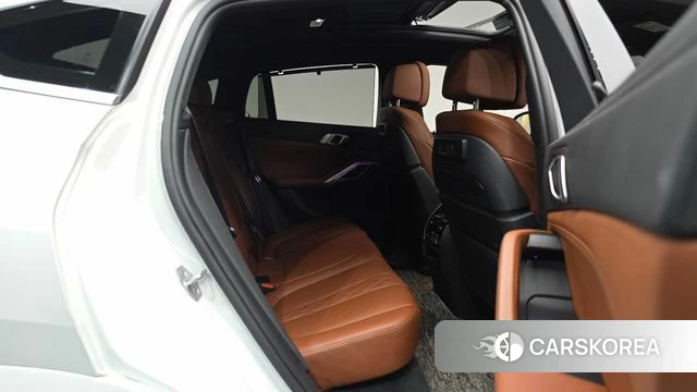 BMW X6 (G06) 2022 Белый из Кореи, фото 3