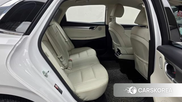 Hyundai The New Grandeur IG Hybrid 2021 Белый из Кореи, фото 3