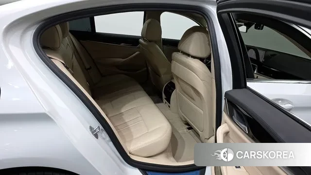 BMW 5 Series (G30) 2020 Белый из Кореи, фото 3