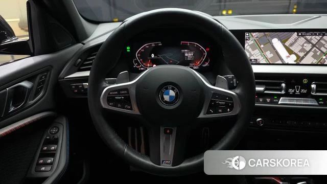 BMW 1 Series (F40) 2023 Черный из Кореи, фото 3