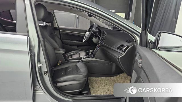 Hyundai Avante AD 2018 Серый из Кореи, фото 3